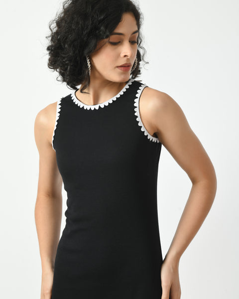 Rib-knit dress with Lace Details (Ribbed)