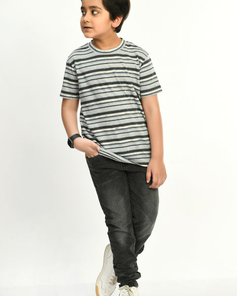 Boys Knitted Half Sleeves Stripped T-shirt